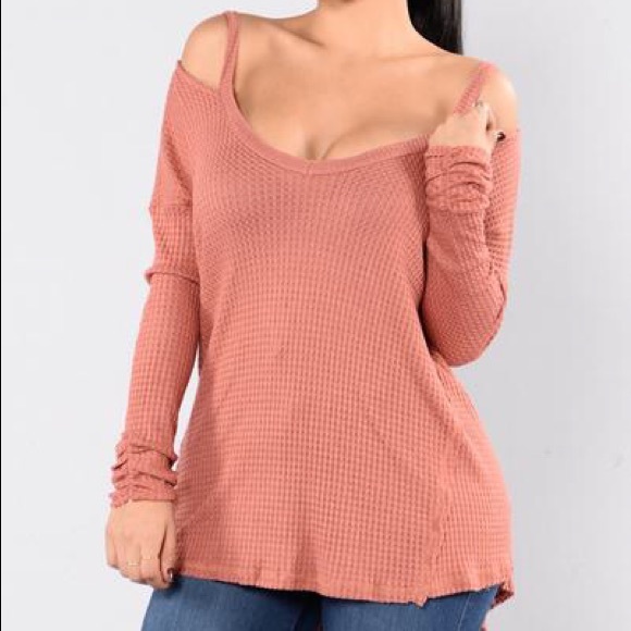 Cold Shoulder Top- 3 Colors - Picture 3 of 3