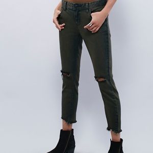 Free people green destroyed ankle skinny jeans