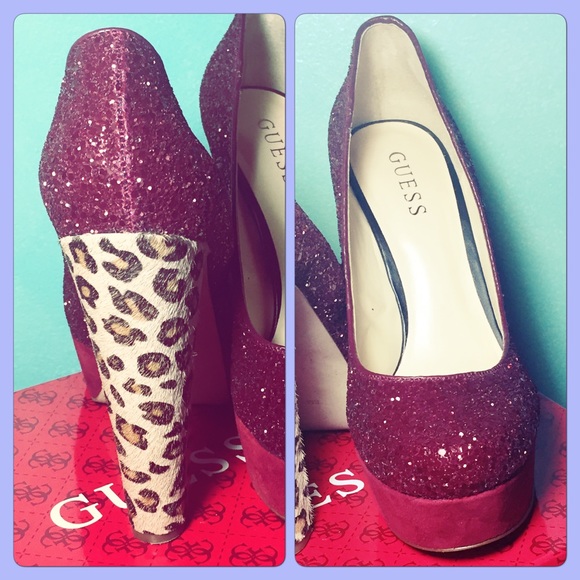 ⭐️ SALE⭐️Fun GUESS cheetah & red sparkles Party Shoes - Picture 1 of 4