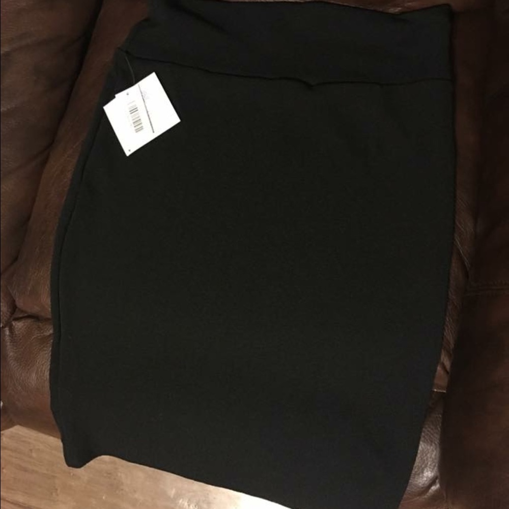 Lularoe black Cassie