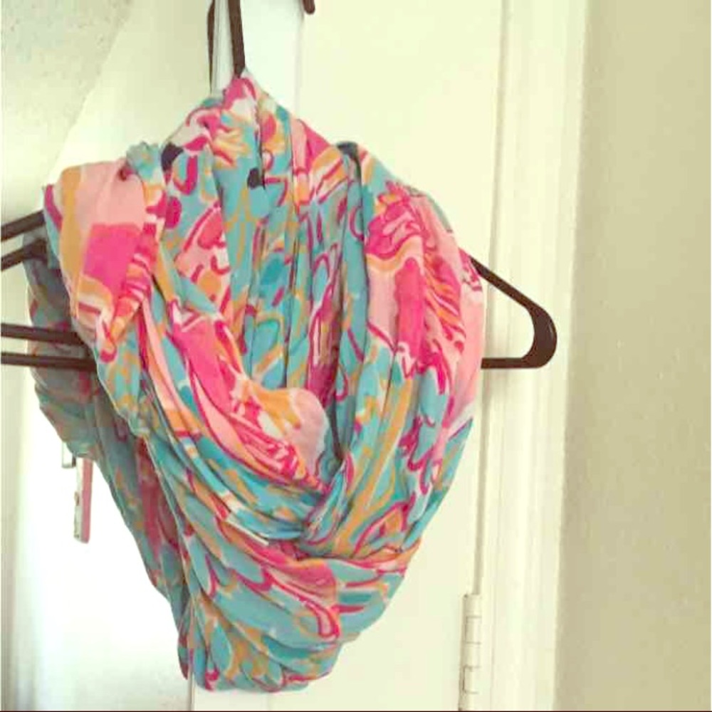 Lilly Pulitzer Riley Infinity Loop Scarf