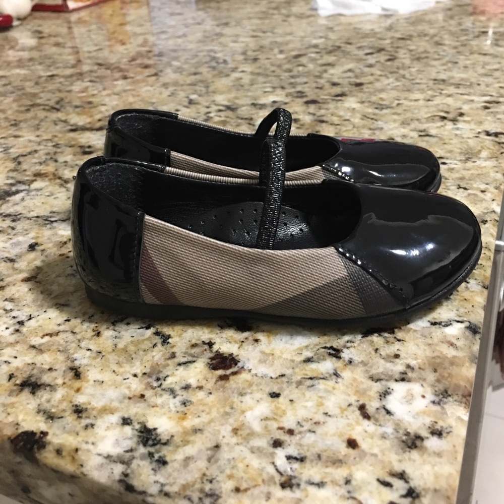 Burberry shoes