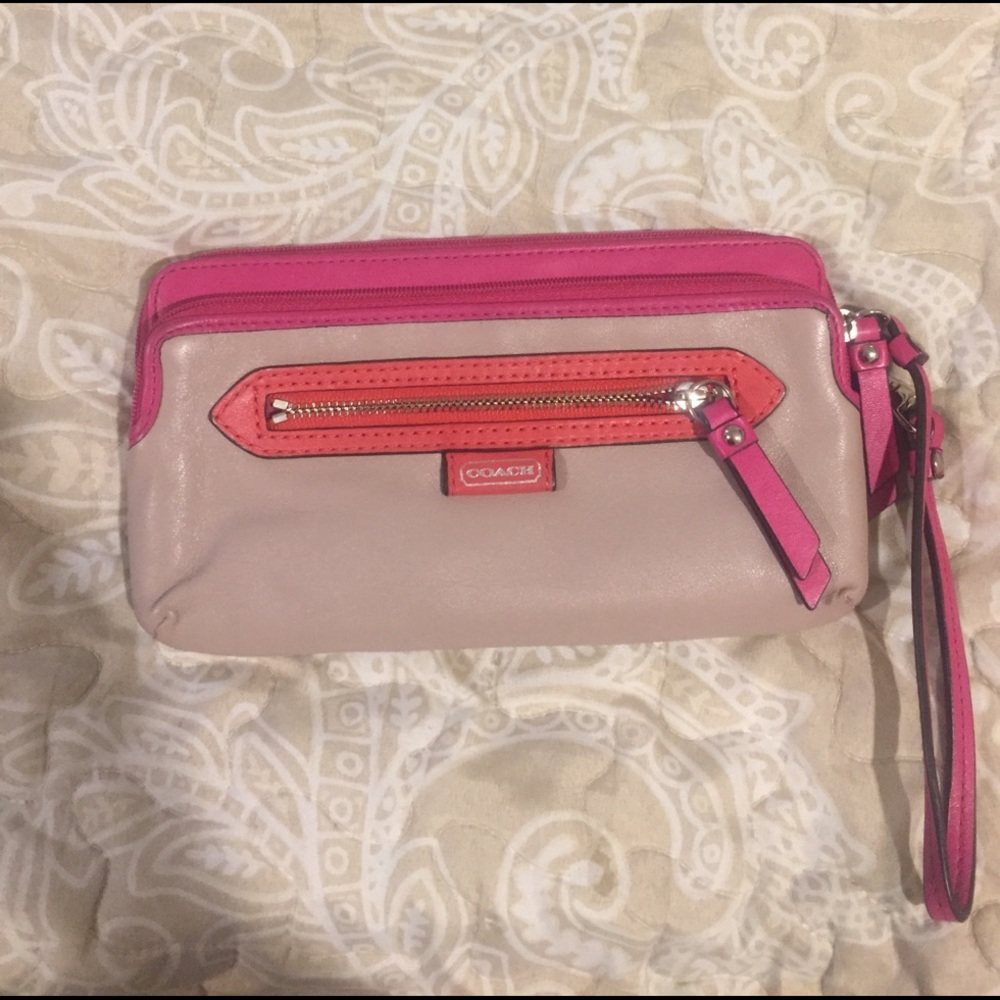 Coach wallet/wristlet