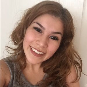 Meet your Posher, Brianna