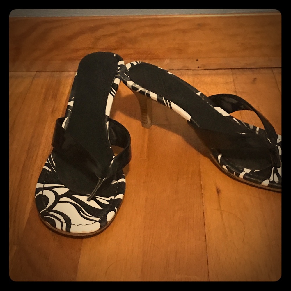 Black sandal heels