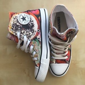 LIMITED EDITION donut converse ♡