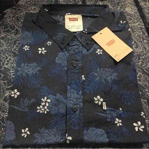 Levi's Hawaii shirt