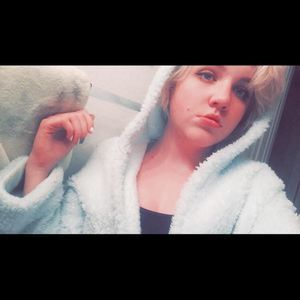 Meet your Posher, Joli