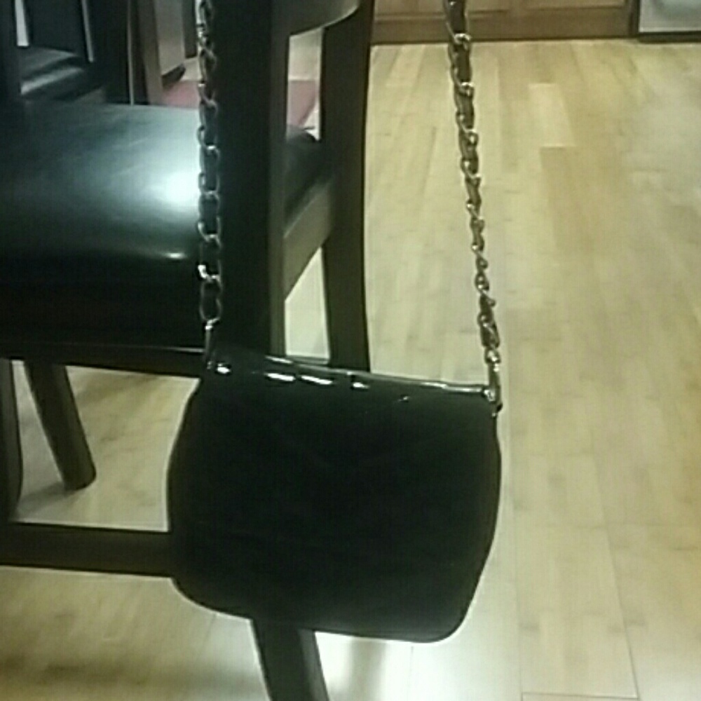 Black purse