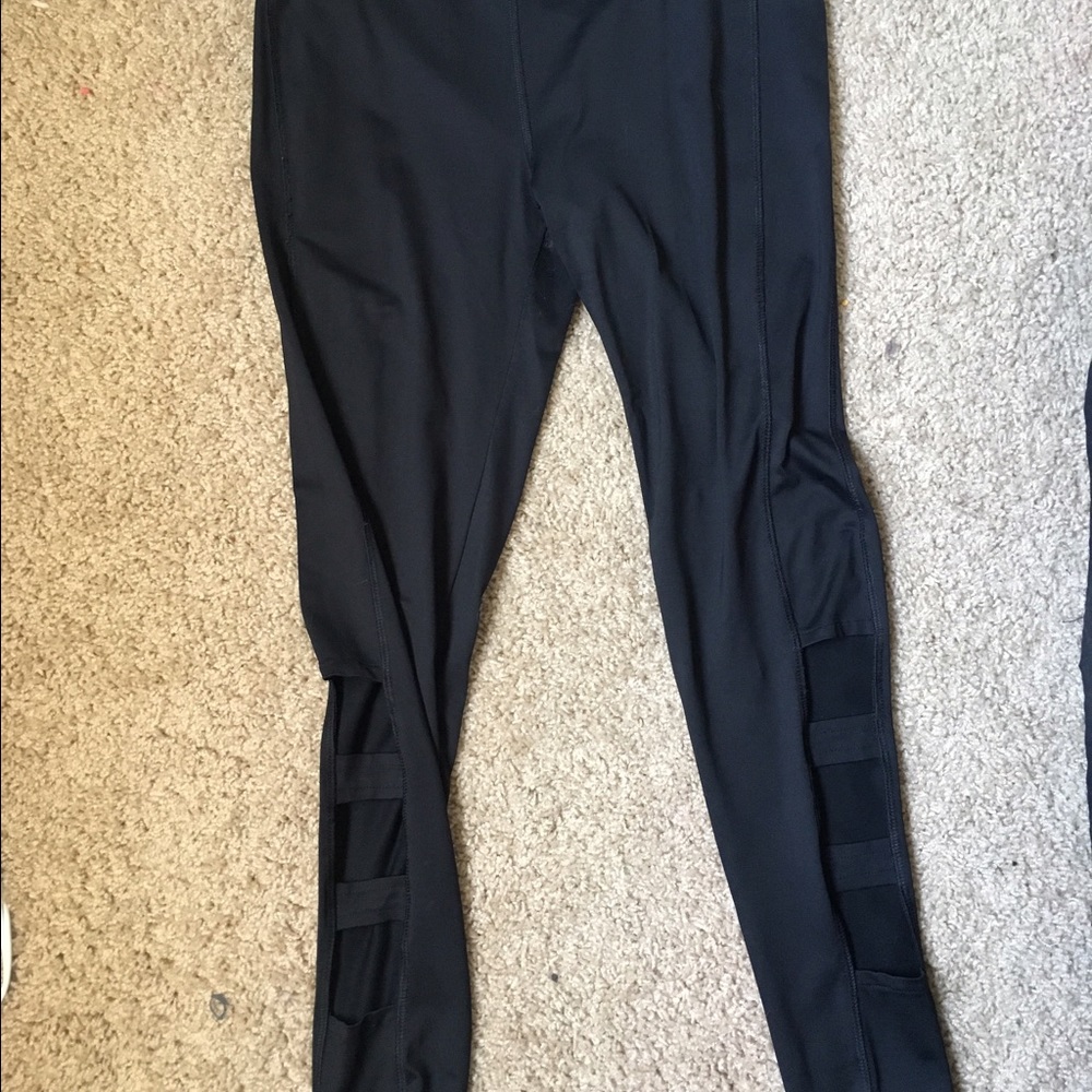 Athletic leggings