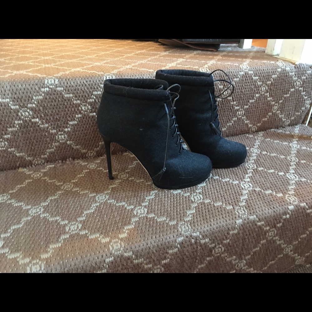 Theory ankle boots