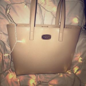 💕Michael Kors Jet Set tote⭐️