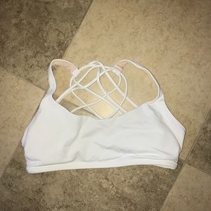 Lululemon Free to Be Bra