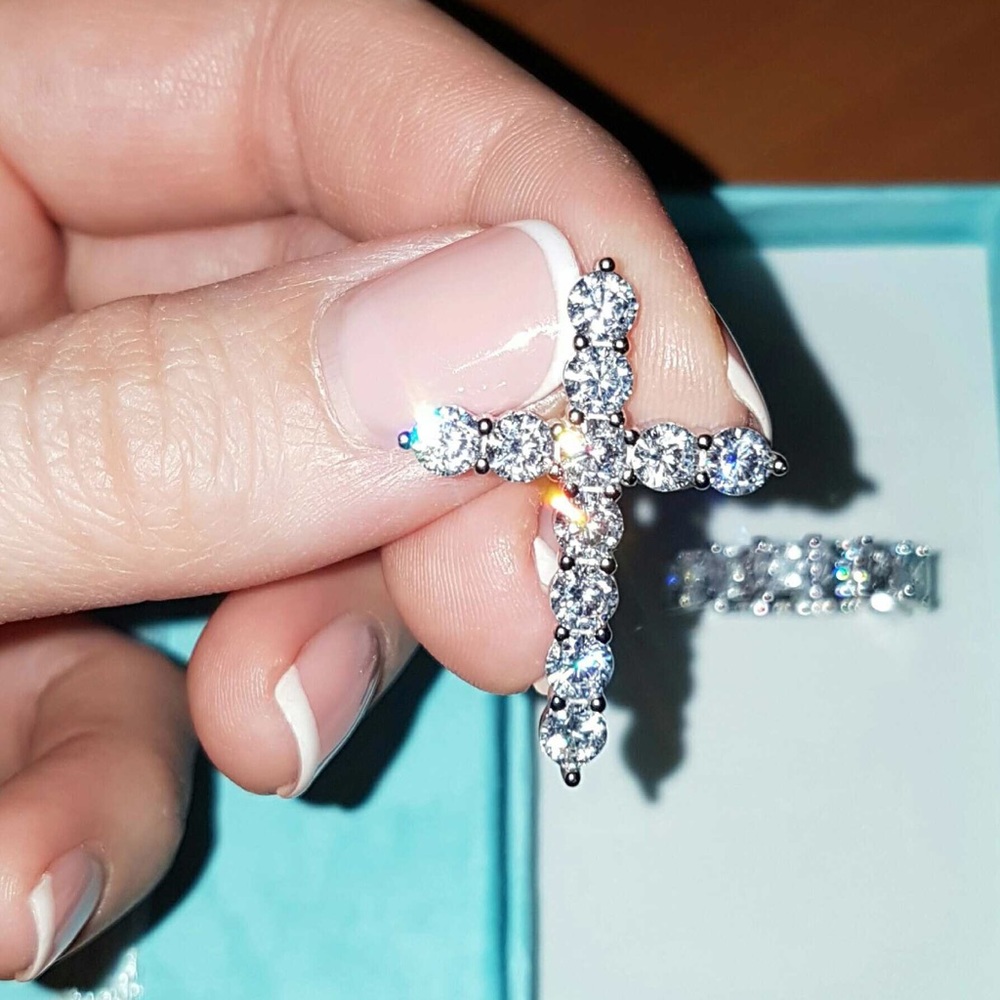 Hold 925 Sterling Silver Cross diamond pendant