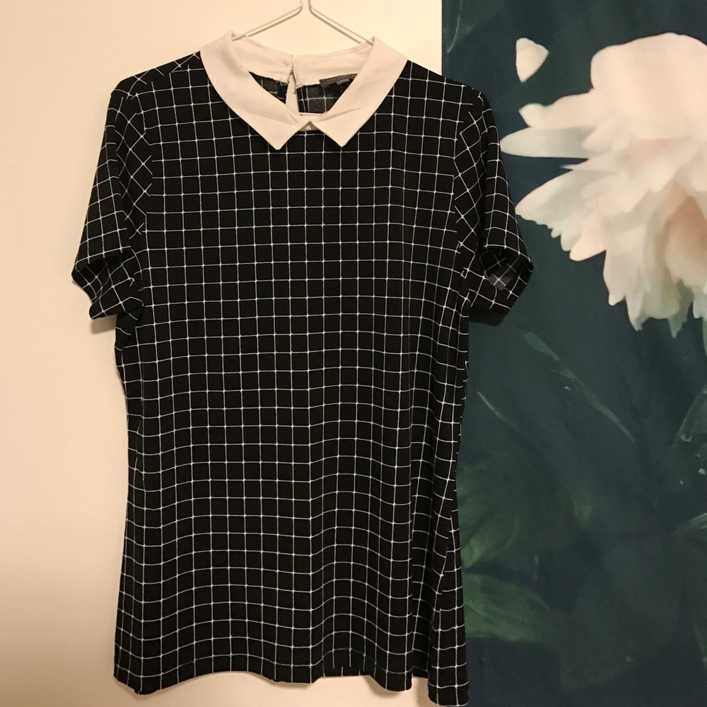Black & White Peter Pan Collared Blouse