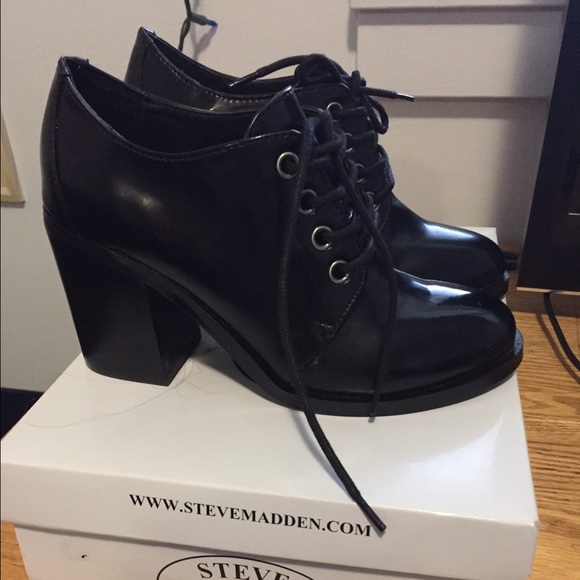 Steve Madden Shoes - Steve Madden black heels