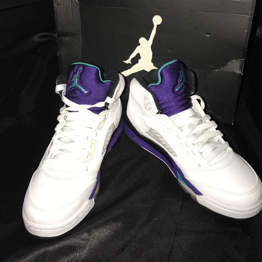 💜EXCLUSIVE 💜Retro 5 Jordans