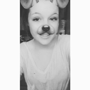 Meet your Posher, Shay mackenzie