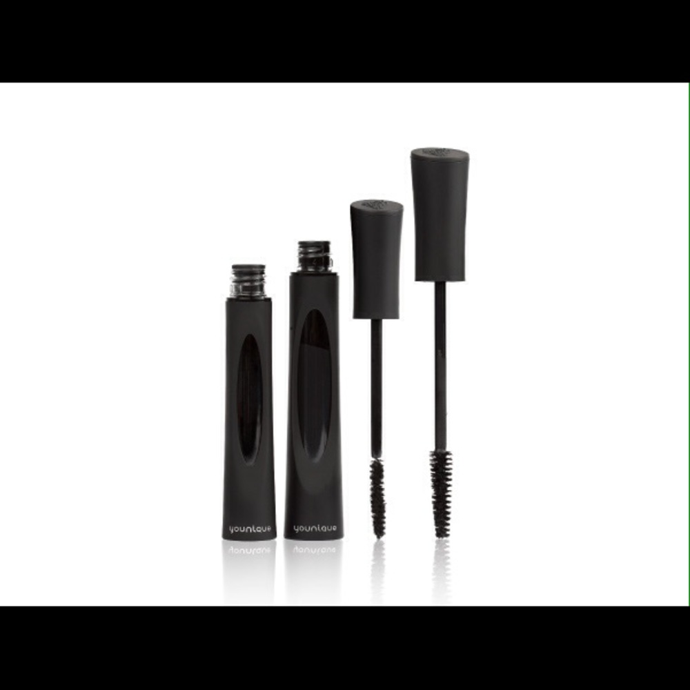 Younique fiber mascara