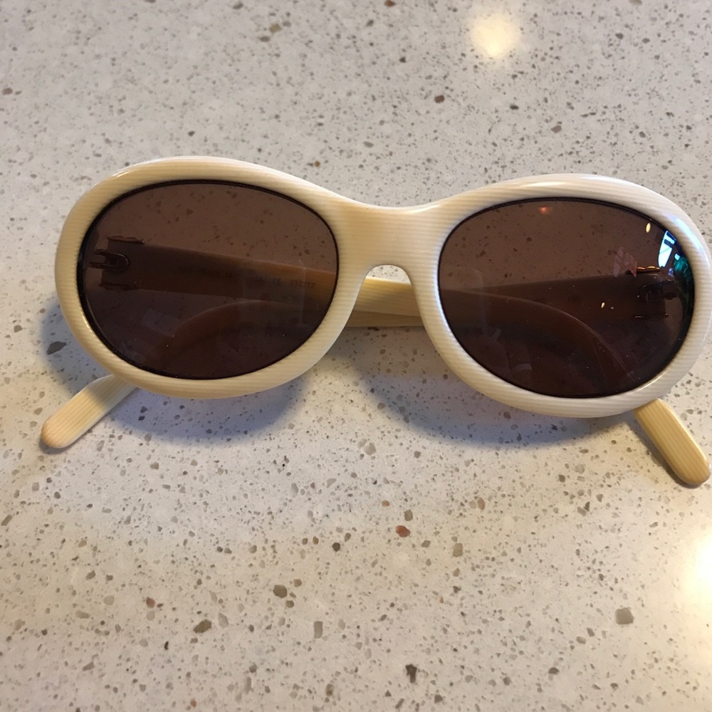 CARTIER SUNGLASSES 😎-VINTAGE- ivory with/gold