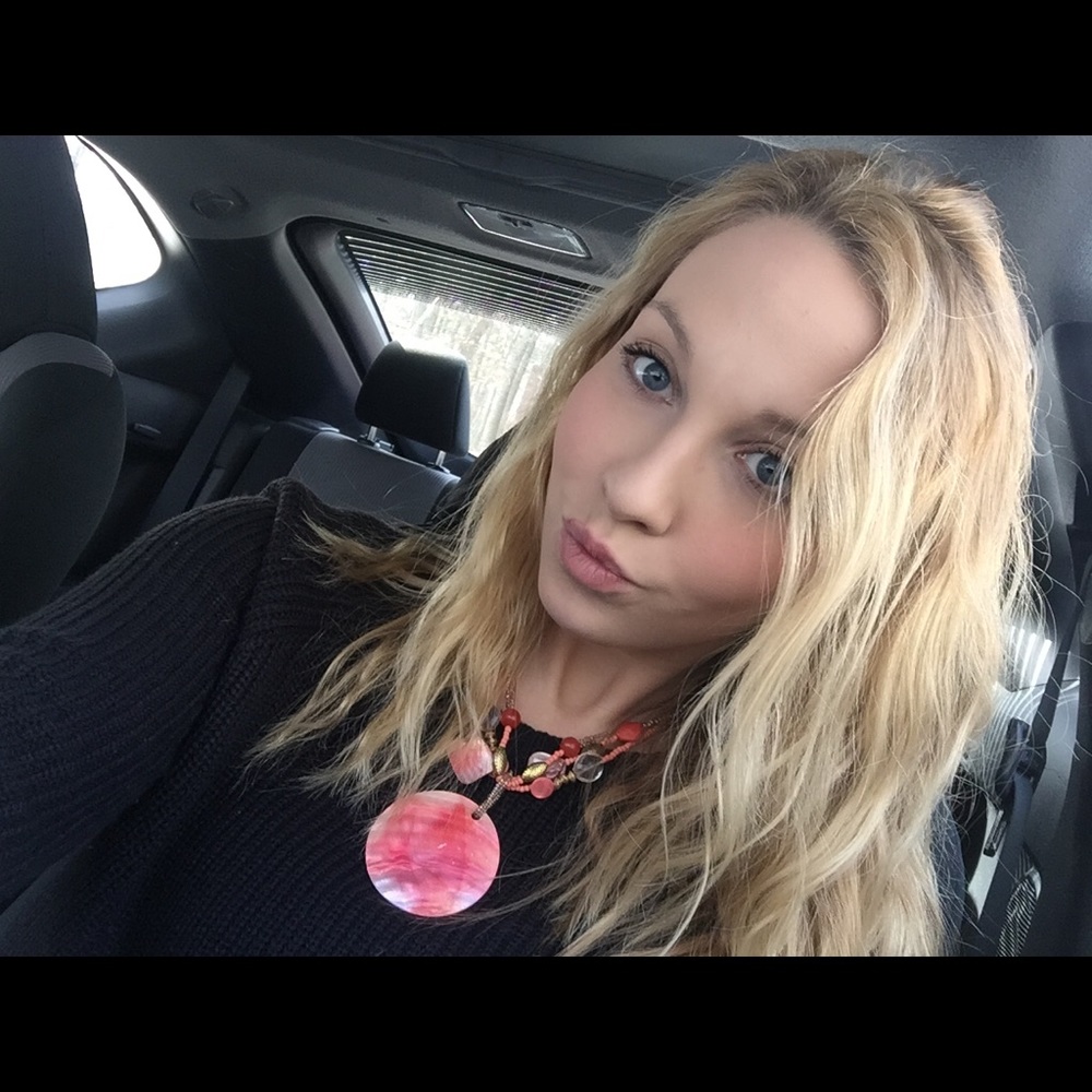 Meet your Posher, Rachel