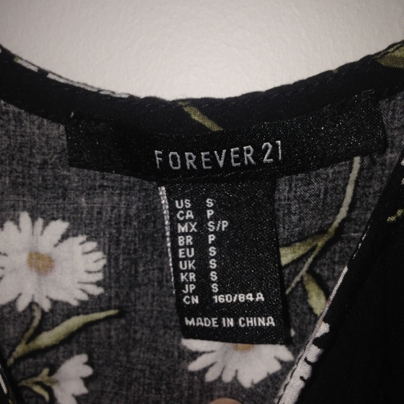 daisy romper - Picture 3 of 3