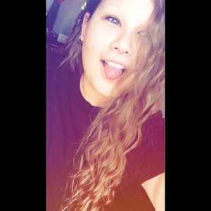 Meet your Posher, Amya