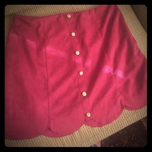 Gorgeous burgundy skirt 💃🏻