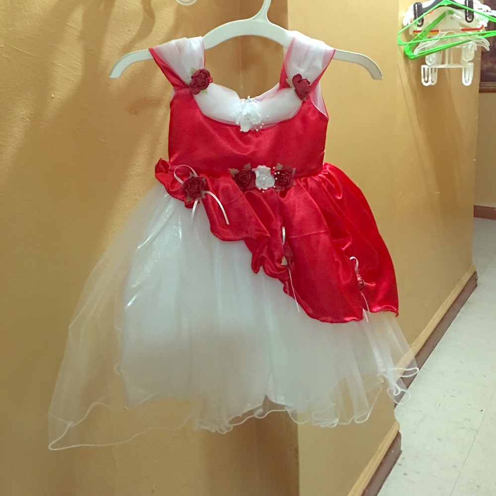 Red and white dress size 12 months