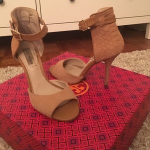 Steve Madden Stepout camel ankle strap heel
