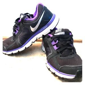 Nike dual fusion st2 running shoes SIZE 6.5
