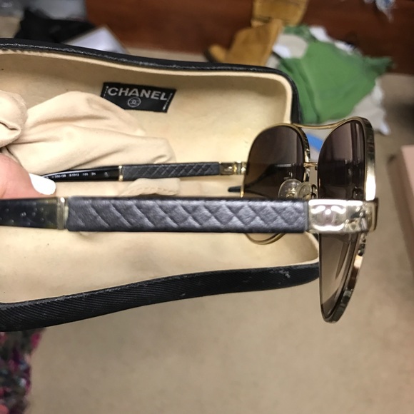 Ladies authentic Chanel sunglasses
