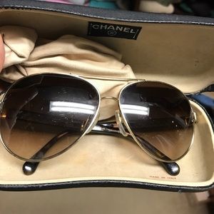 Ladies authentic Chanel sunglasses