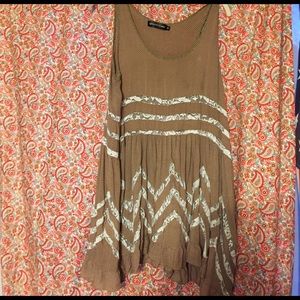 Trapeze slip- BRAND: QUEEN's LOVE