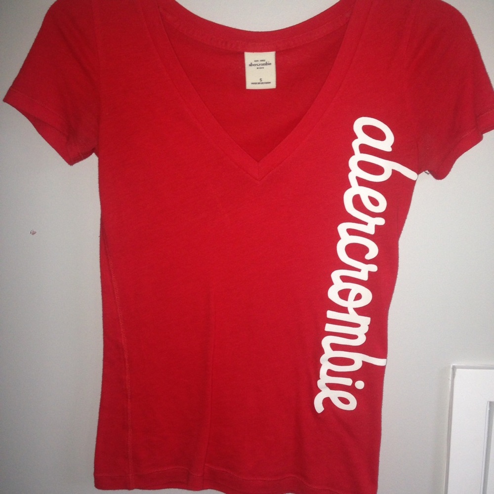 red abercrombie v-neck