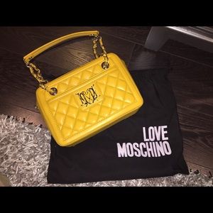 NEW/NEVER WORN Yellow Moschino Shoulder Bag