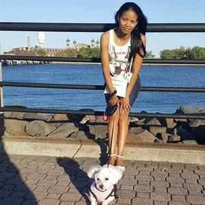 Meet your Posher, Noris