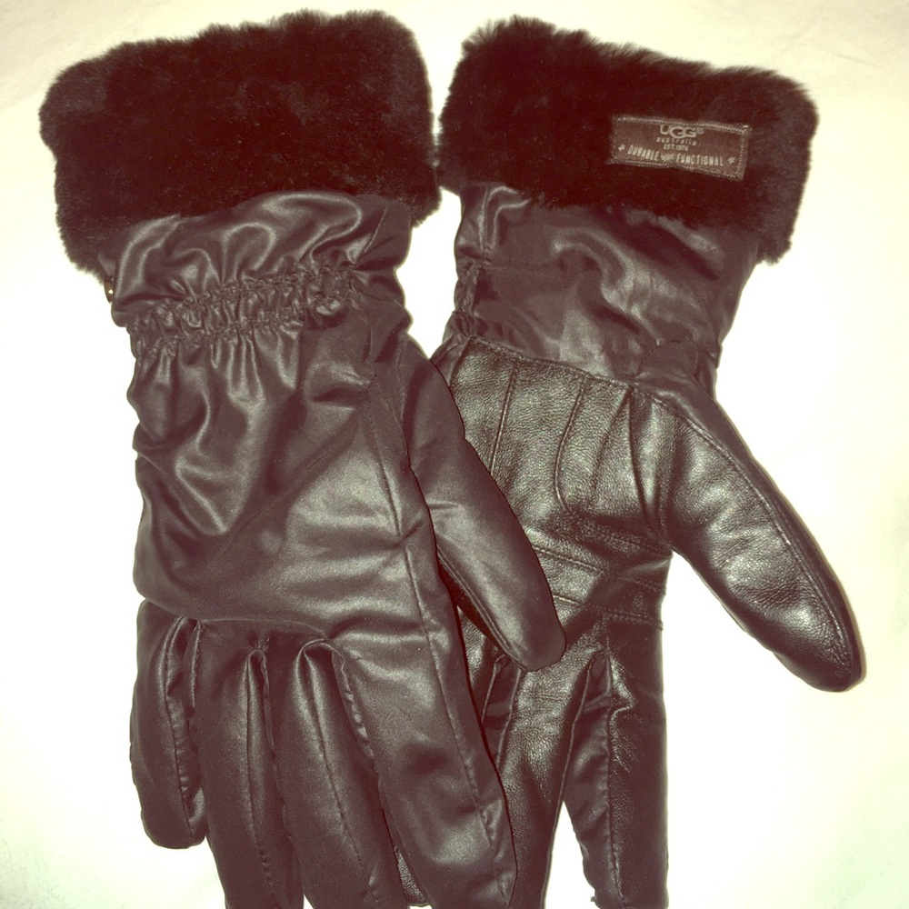 WOMENS UGG GLOVES