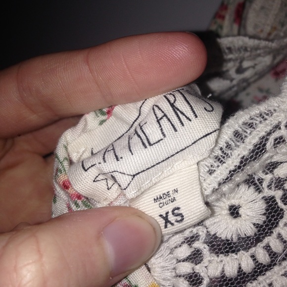 high neck floral top - Picture 3 of 3