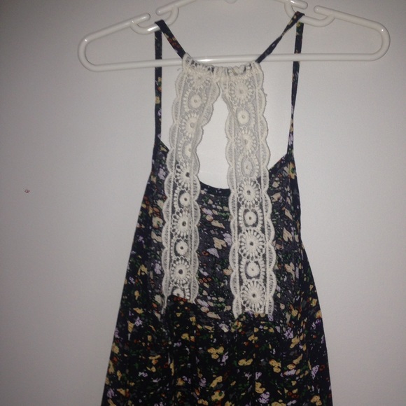 dark floral tank - Picture 3 of 4