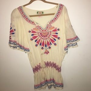 Off white bohemian top