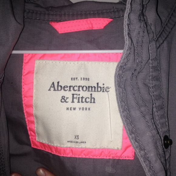 cute grey jacket - Picture 2 of 4