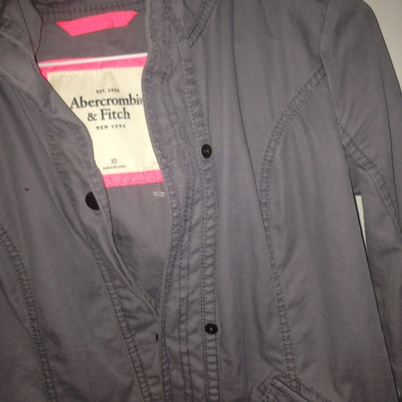 cute grey jacket - Picture 3 of 4