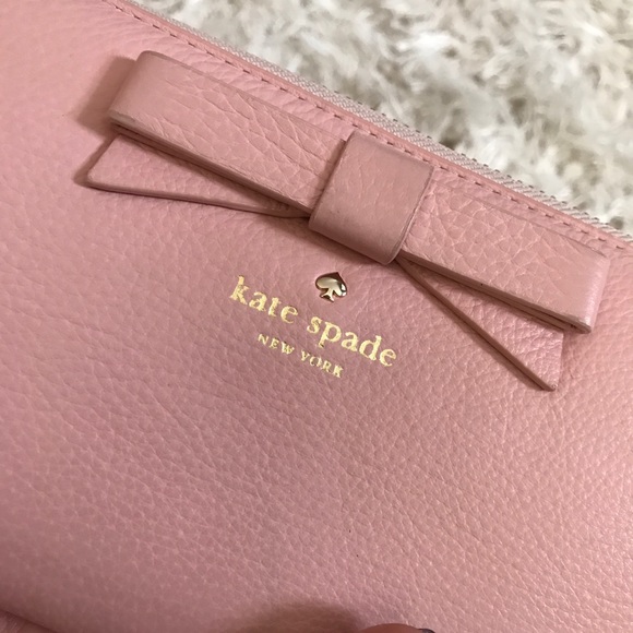 ❌SOLD❌ Authentic Kate Spade - Picture 3 of 4