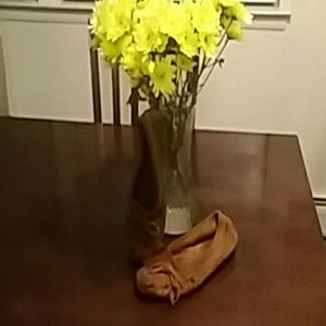 Minnetonka size 8 ladies moccasins