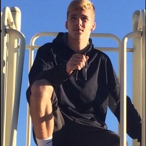 Meet your Posher, Andrew