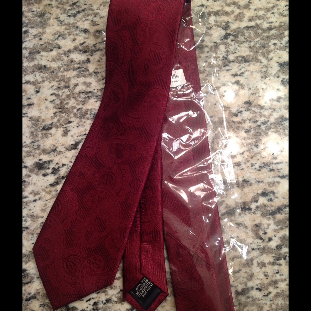 100% silk tie