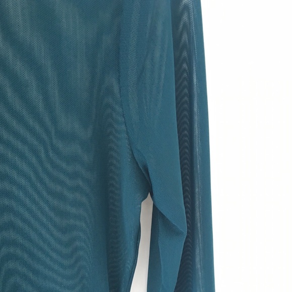 Mesh Slouched Turtle Neck Long Sleeve Bodysuit - Picture 4 of 5