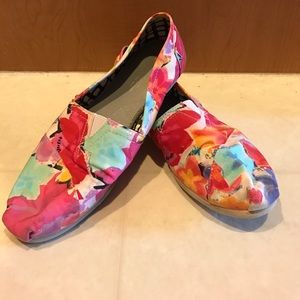 Floral TOMS