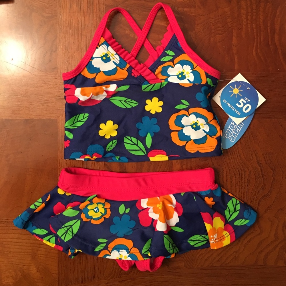 NWT- Wave Zone Two Piece Tankini